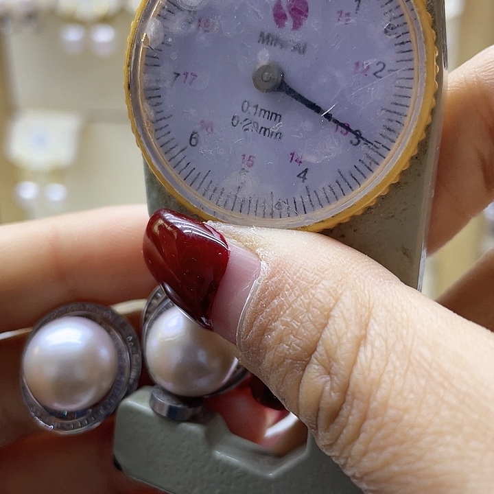 银S925镶嵌淡水珍珠耳饰