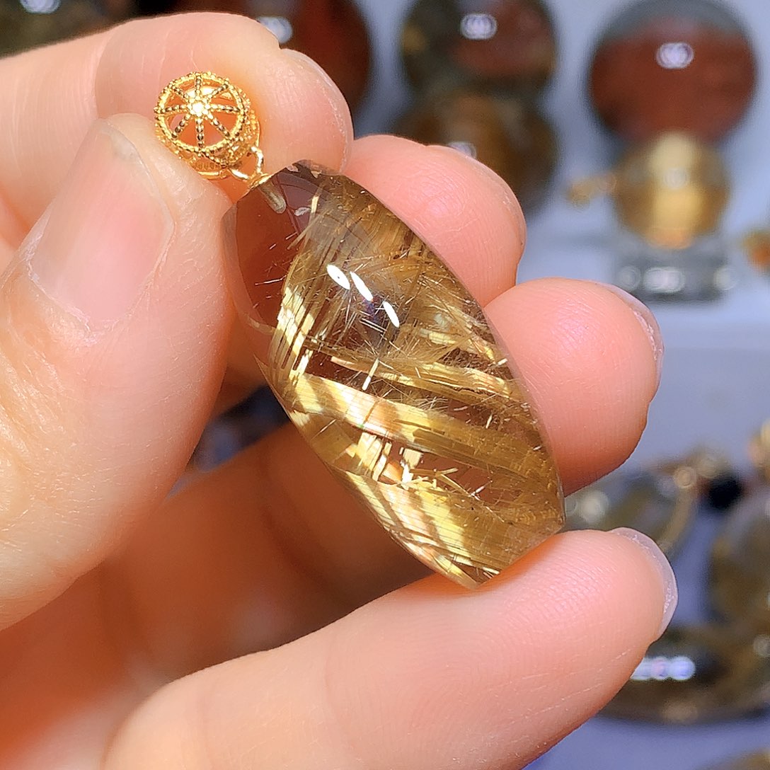 水晶吊坠银S925镀金镶嵌亿****藏天然水晶