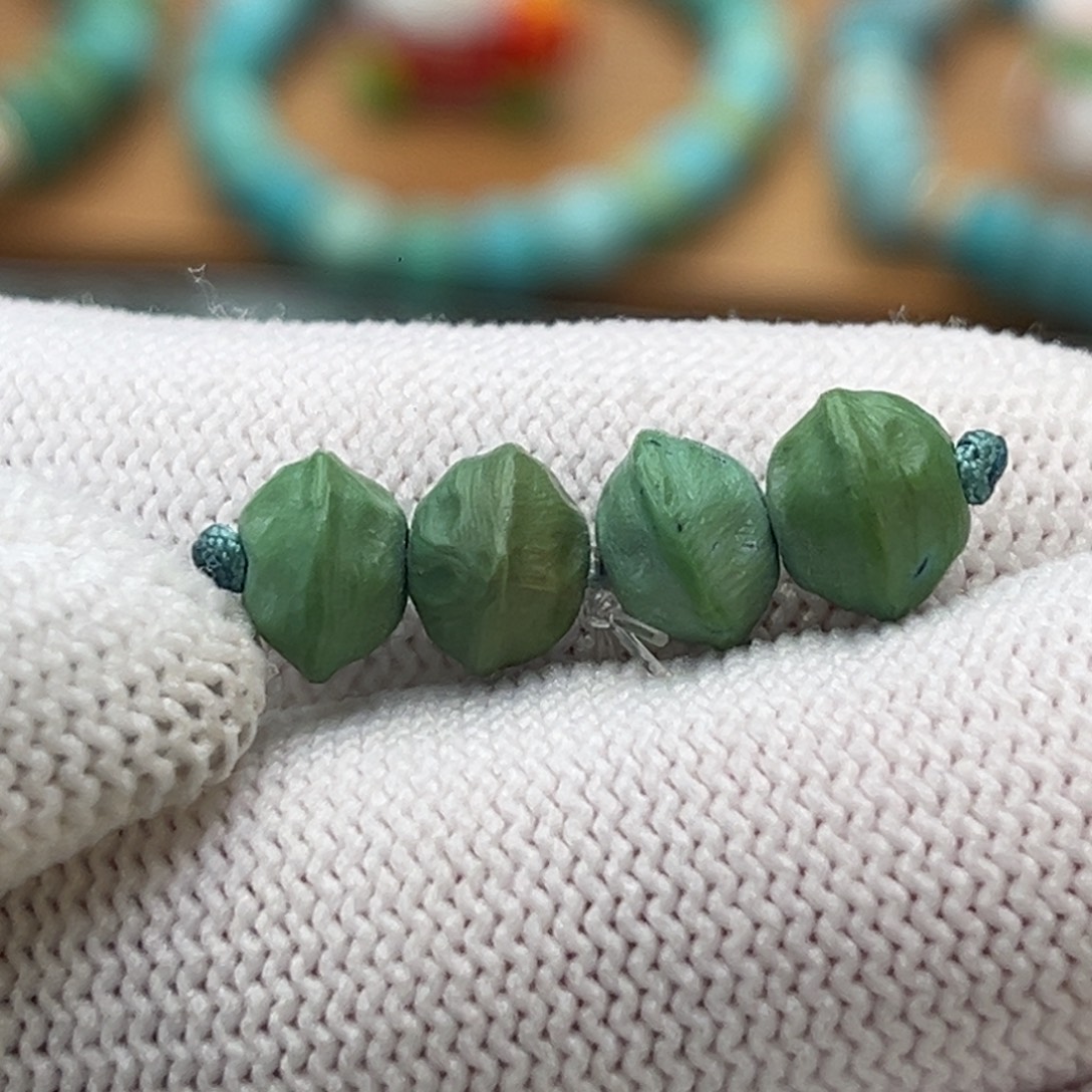 绿松石未镶嵌珠宝奇石翠绿百香