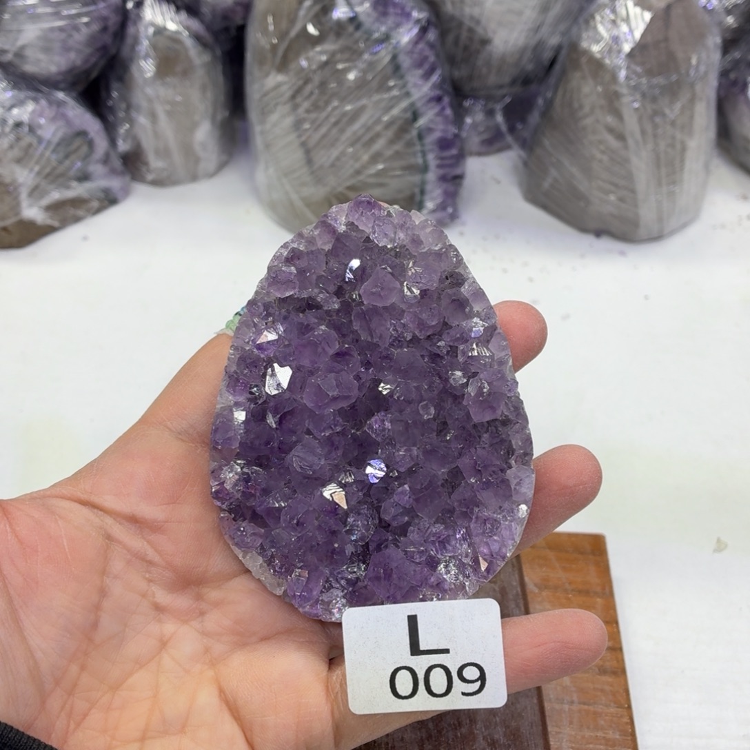 水晶摆件未镶嵌天然紫水晶