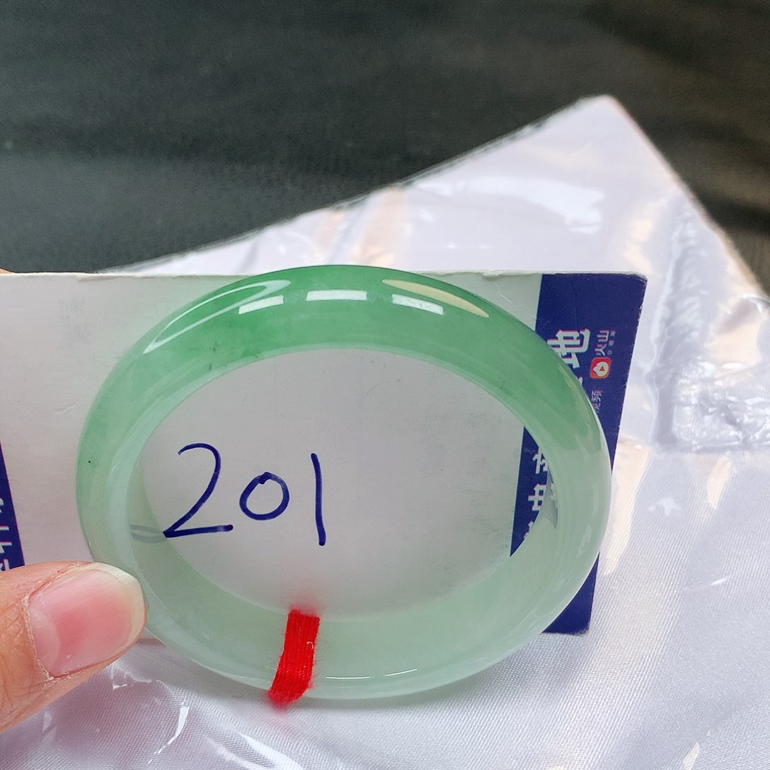翡翠手镯未镶嵌201号