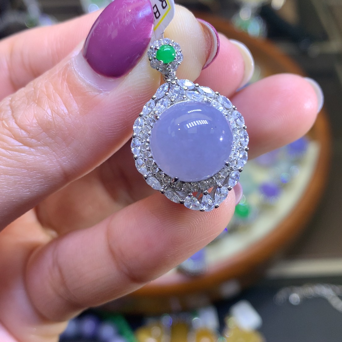 翡翠颈饰银S925镶嵌翡翠