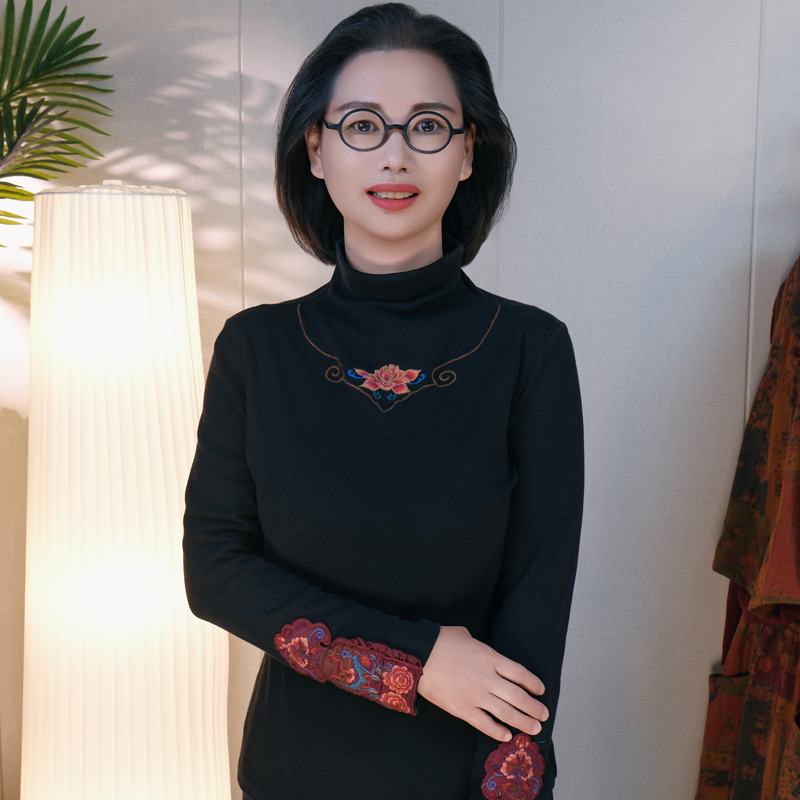 <步步升莲2>高弹针织棉高领绣花修身长袖时尚刺绣国风复古打底衫