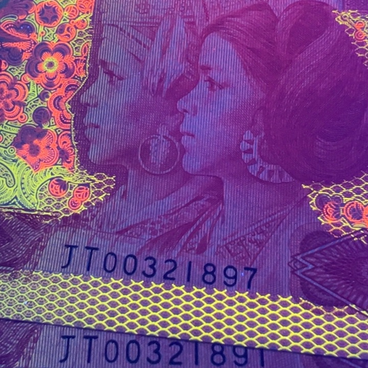 赤血龙皇特强荧光