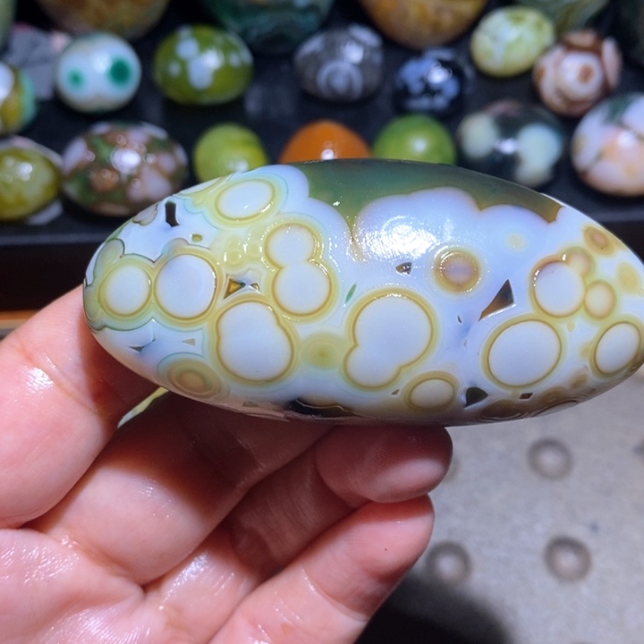 玛瑙/玉髓未镶嵌珠宝半成品