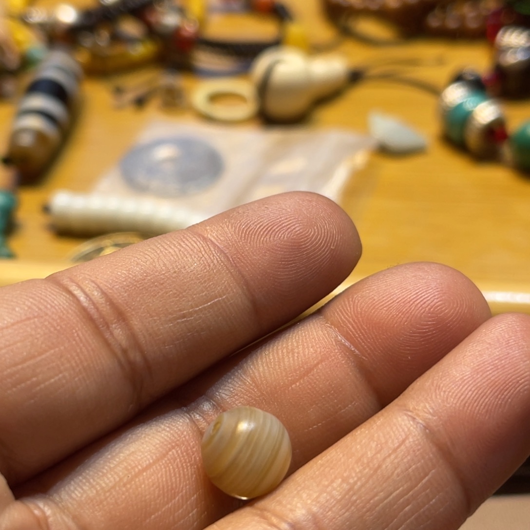 Y***I吊坠柏香籽/百香籽