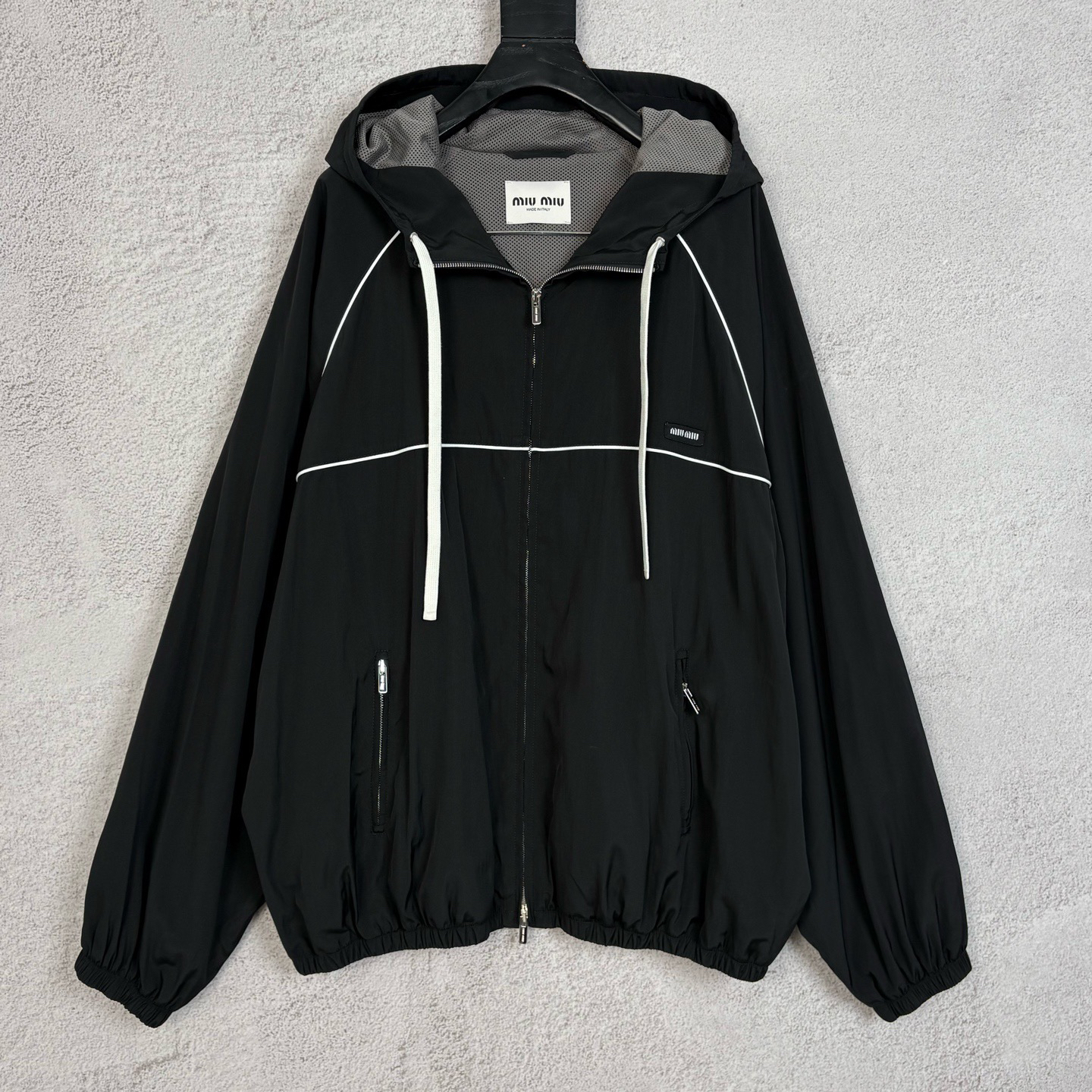 未使用 MIU MIU/缪缪 冲锋夹克外套 44码 YH22385