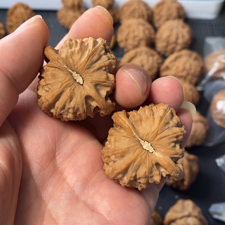 吊坠桃核246643467