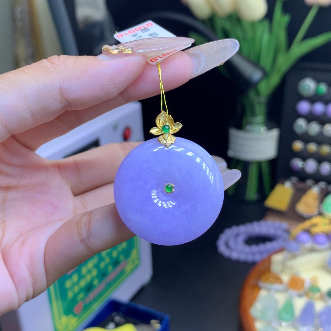 翡翠18K金镶嵌颈饰天然