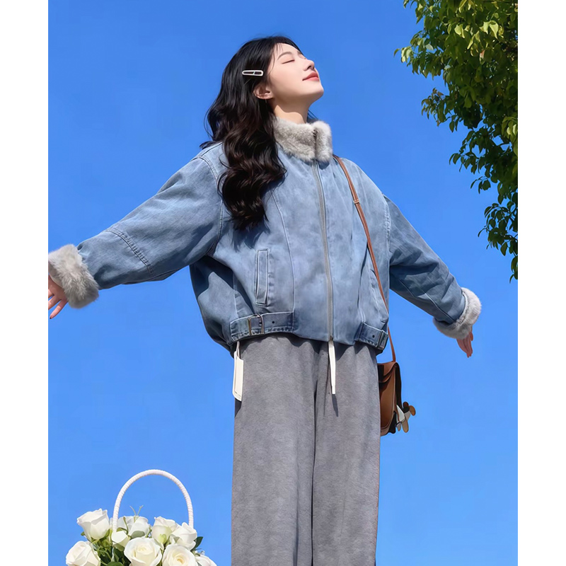 小个子气质保暖短款外套上衣女装2025秋冬新款炸街毛绒牛仔派克服