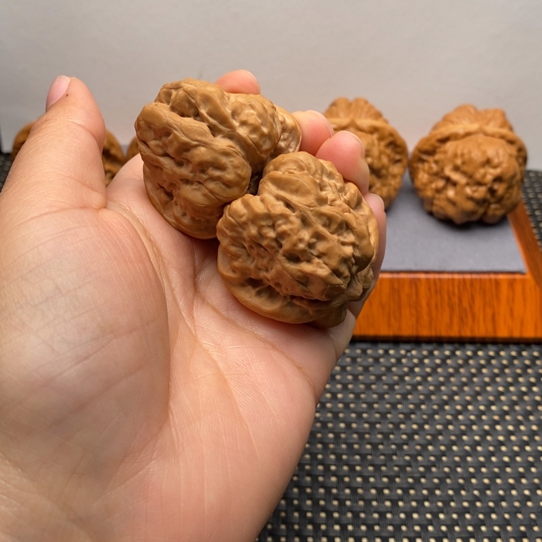 文玩核桃把件陌*.边40左右