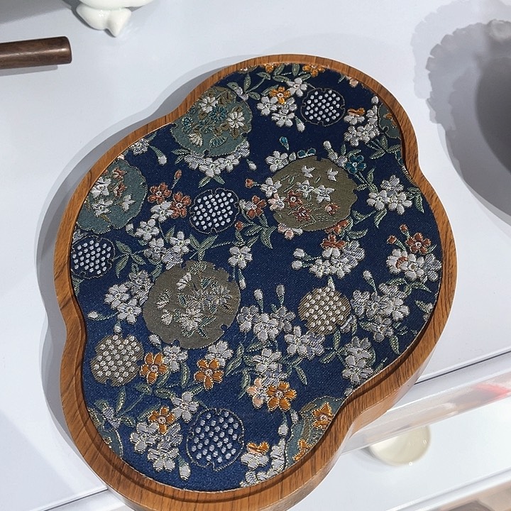 福利待遇多多哦哦哦