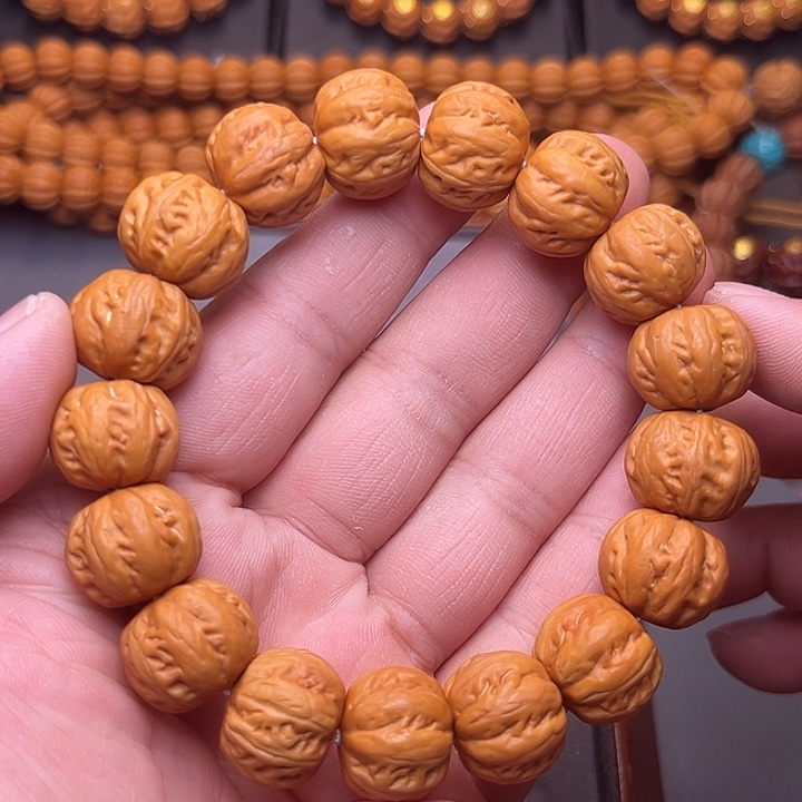 猴头核桃吊坠八棱