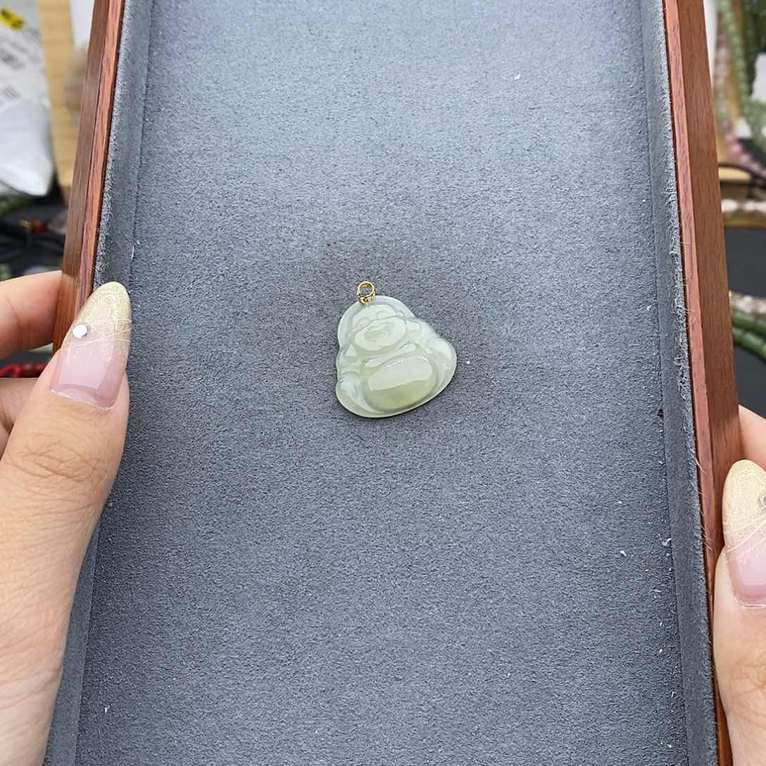 和田玉吊坠(不含链)18K金镶嵌