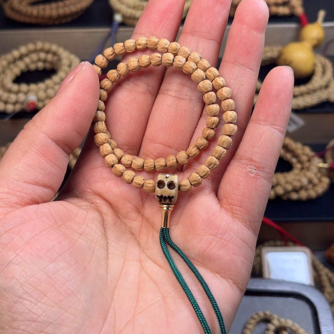 【闪购商品】柏香籽/百香籽吊坠赚*天