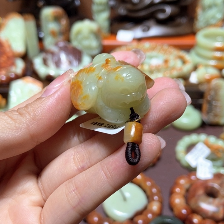 岫岩河磨玉（透闪石质玉）未镶嵌挂件