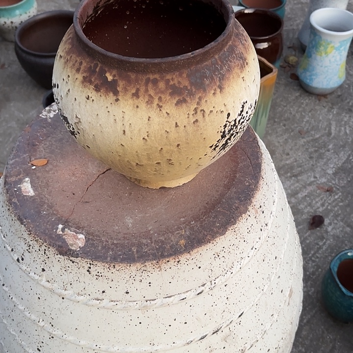 高度24厘米口径18厘米瑕疵