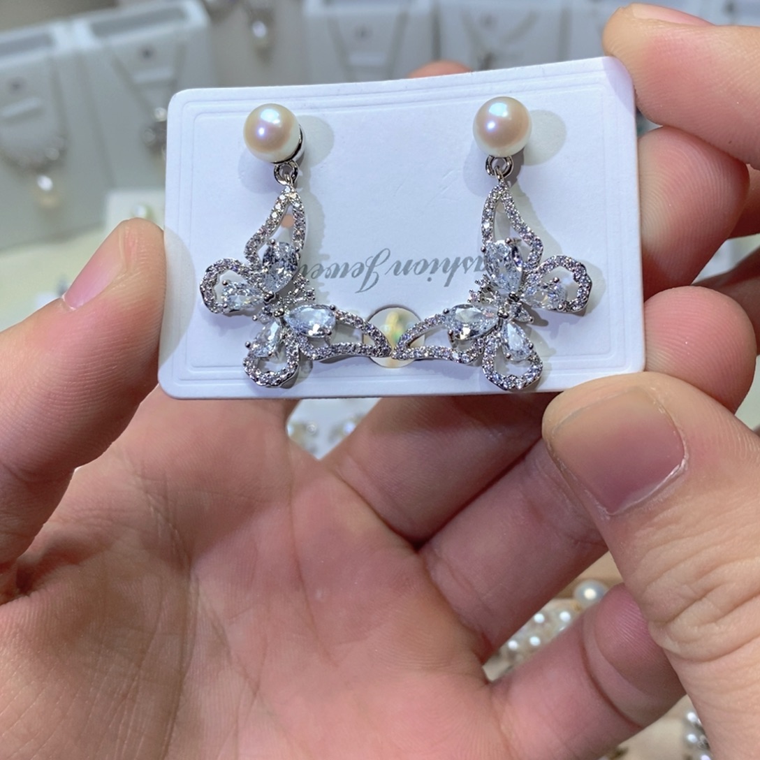 银S925镶嵌耳坠淡水珍珠