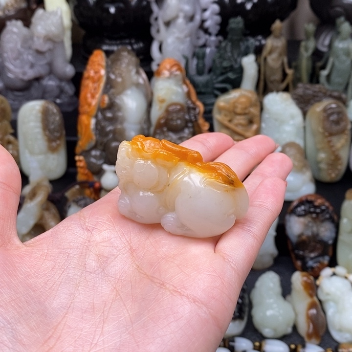 和田玉颈饰未镶嵌振*