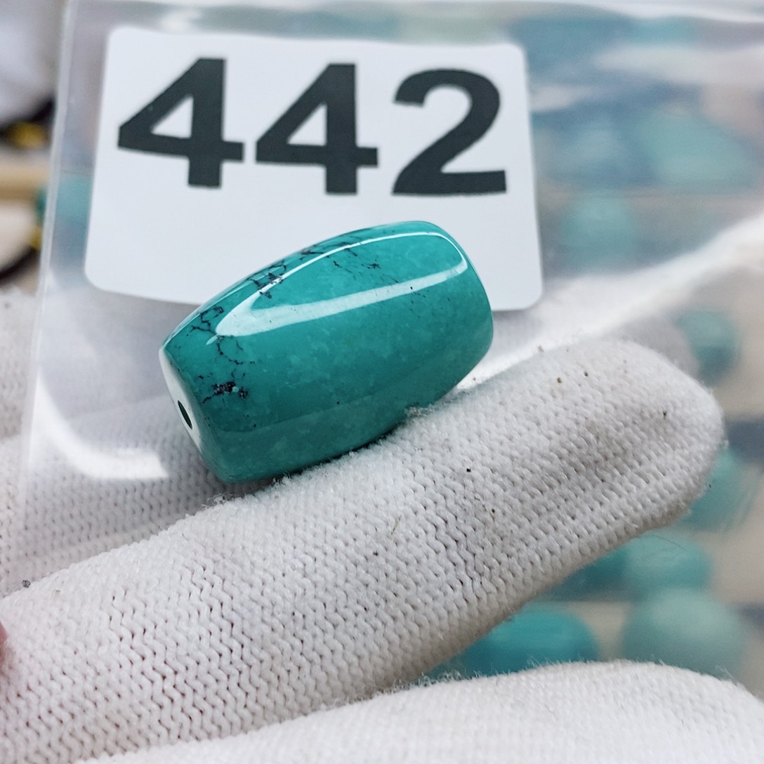 绿松石颈饰未镶嵌