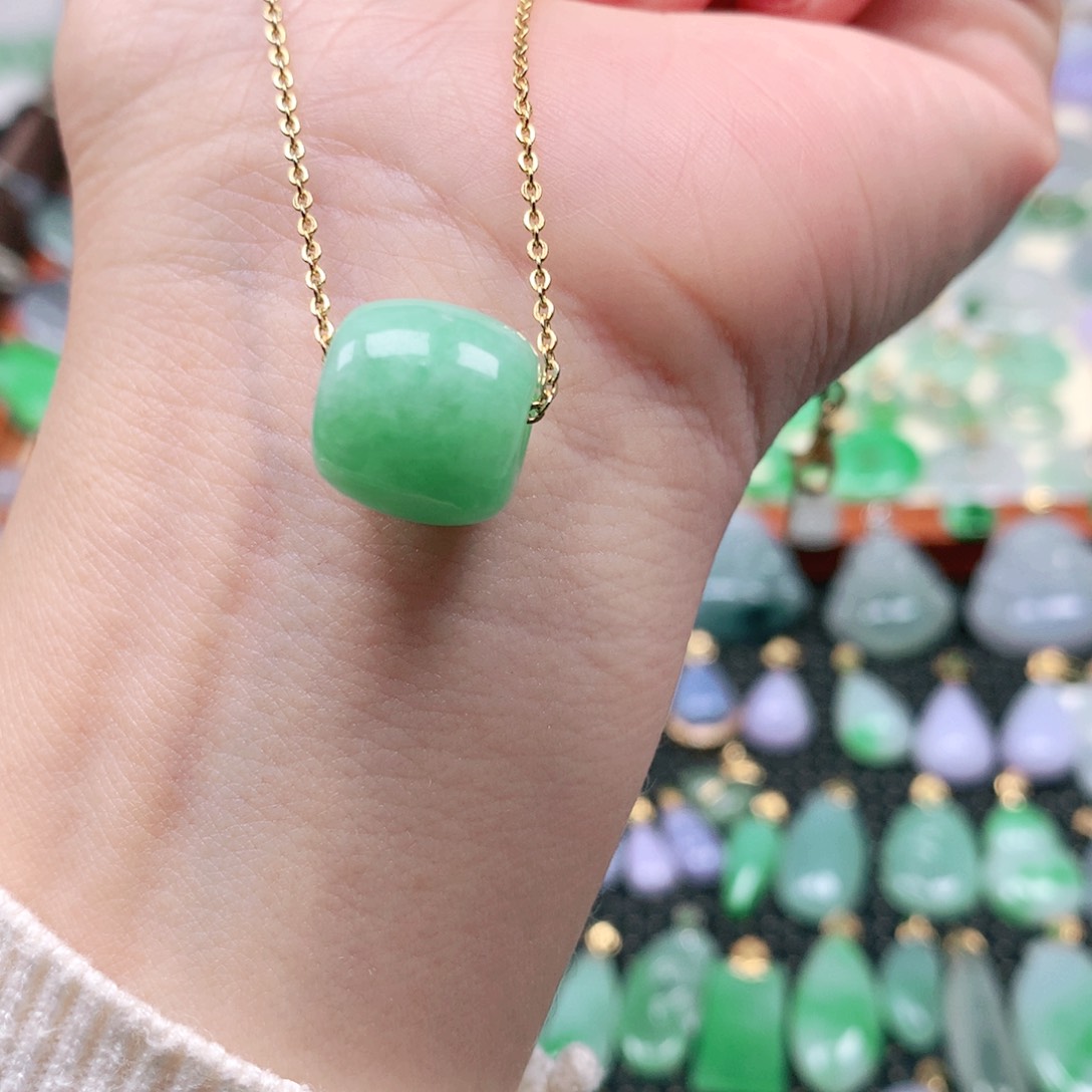 吊坠(不含链)18K金镶嵌翡翠