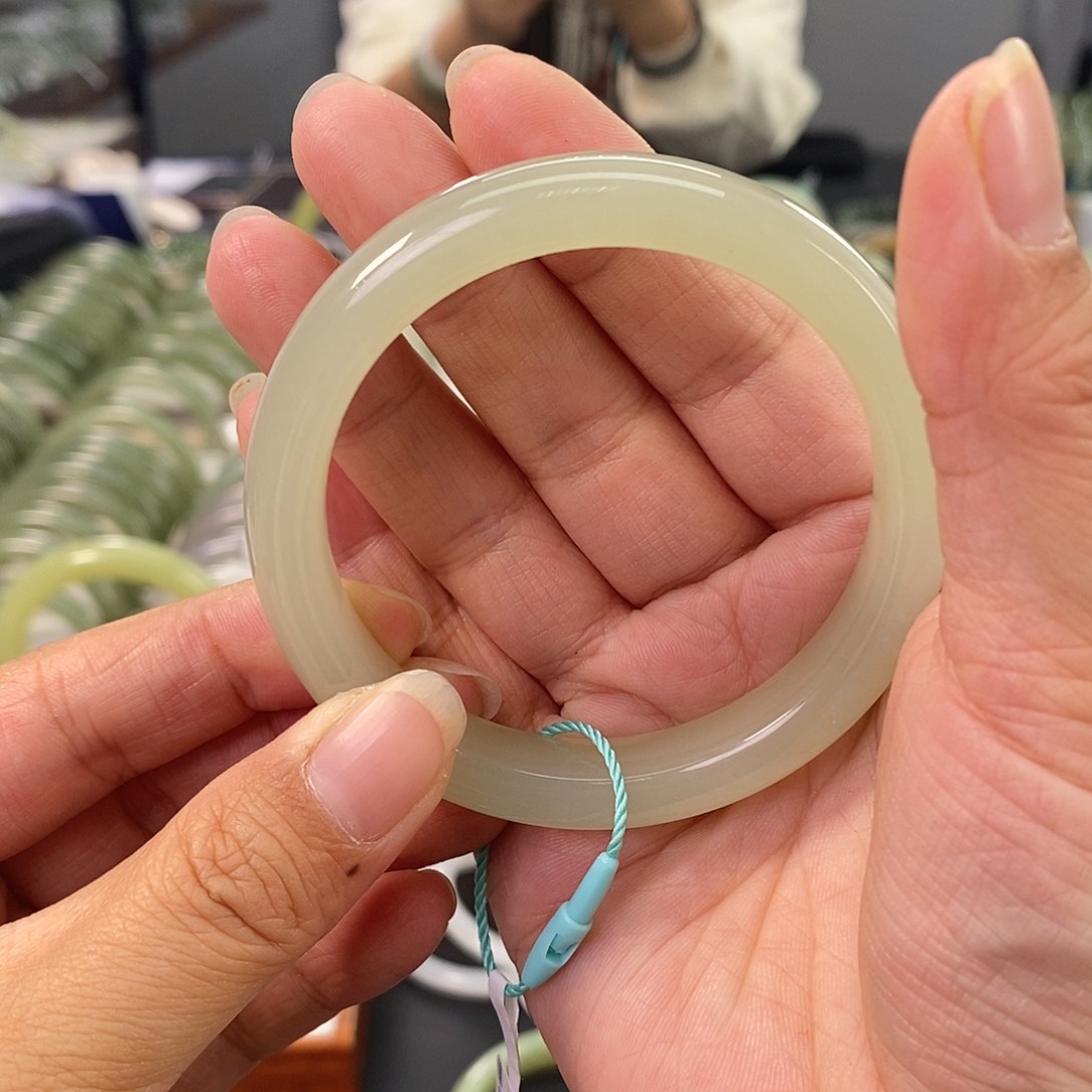 和田玉和田玉手镯54.55未镶嵌