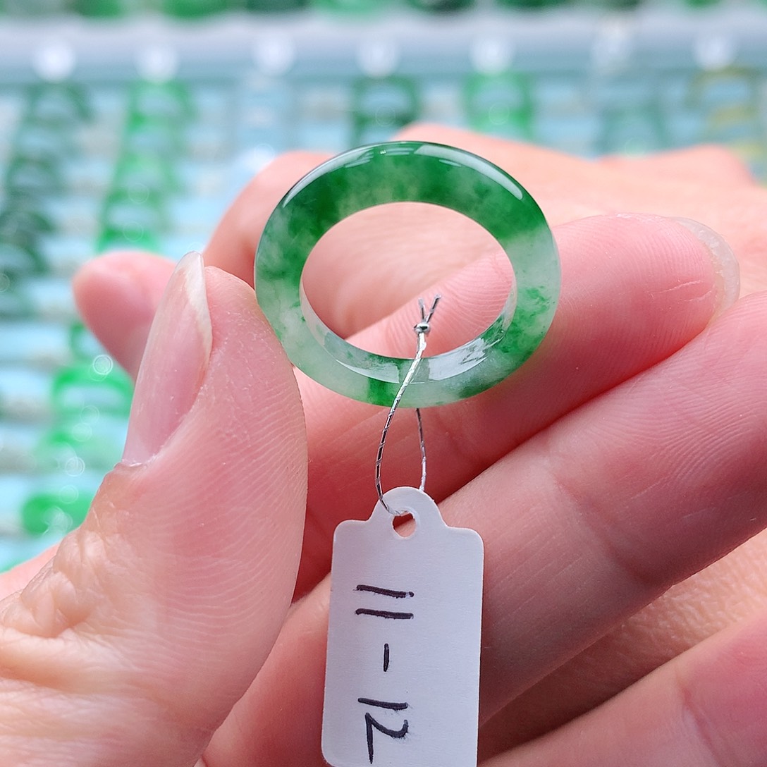 翡翠戒指未镶嵌A货缅甸翡翠