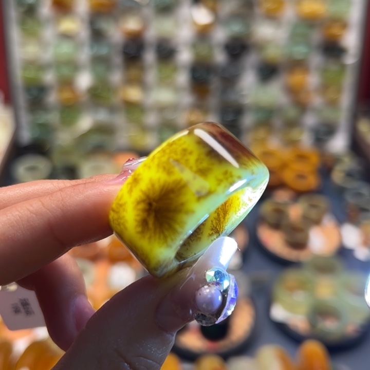 蛇纹石玉戒指未镶嵌内径21.5