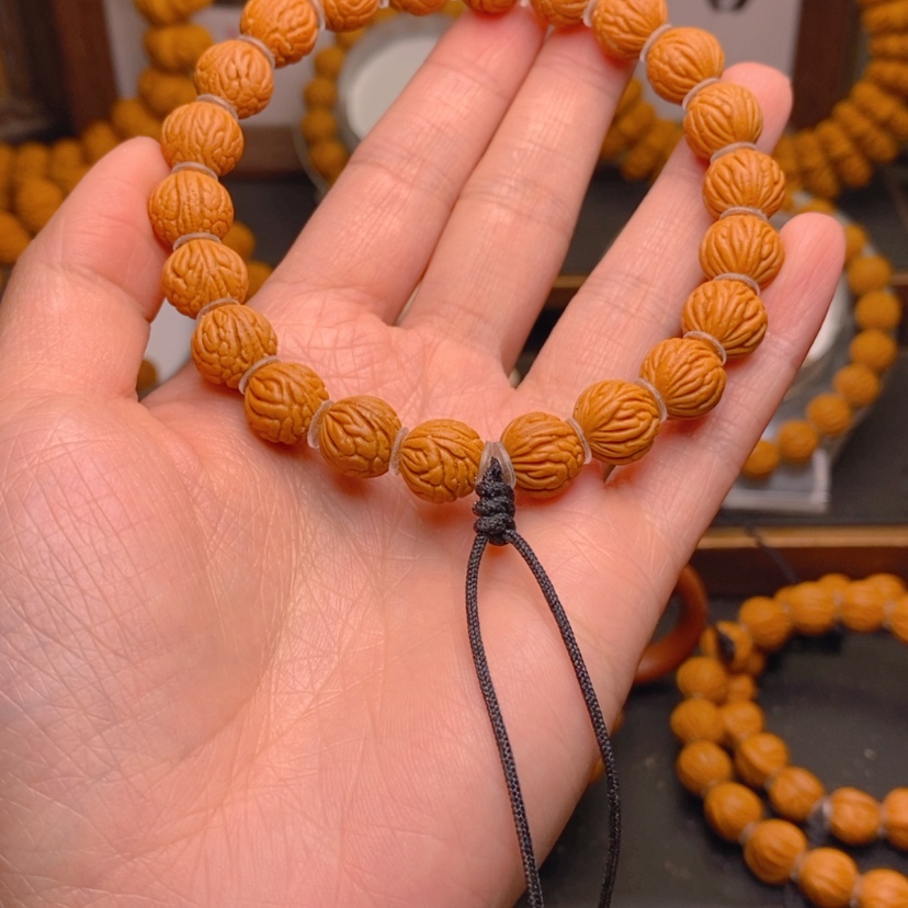 【闪购商品】桃核手串中***练龙文桃核