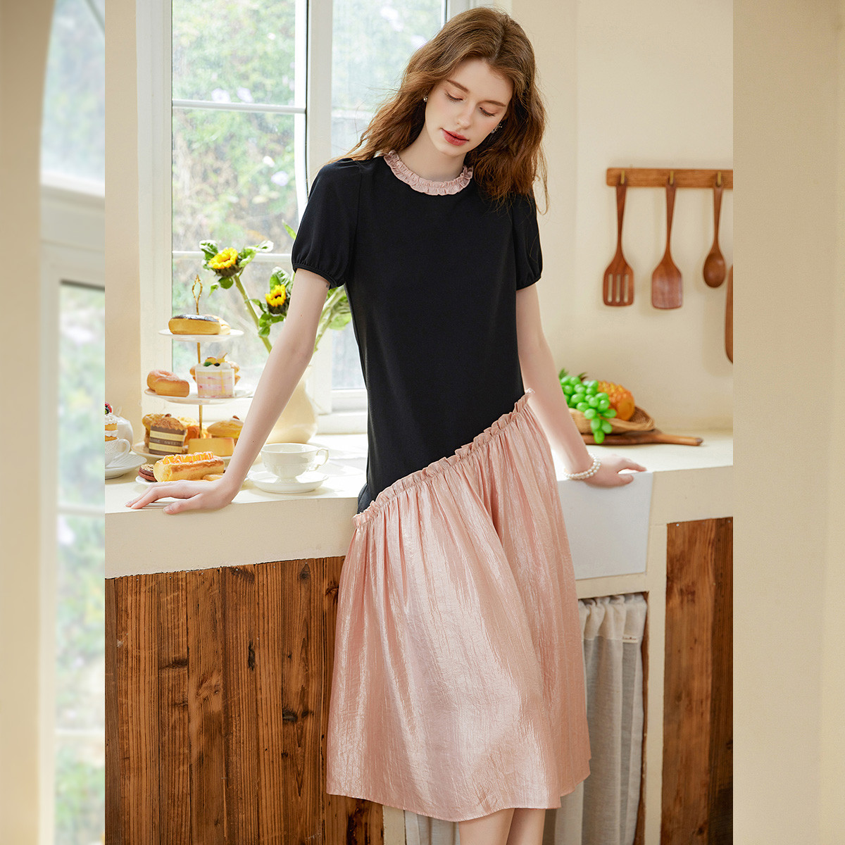 【程钱钱】&白鹿语木耳边撞色拼接短袖连衣裙WYU20082