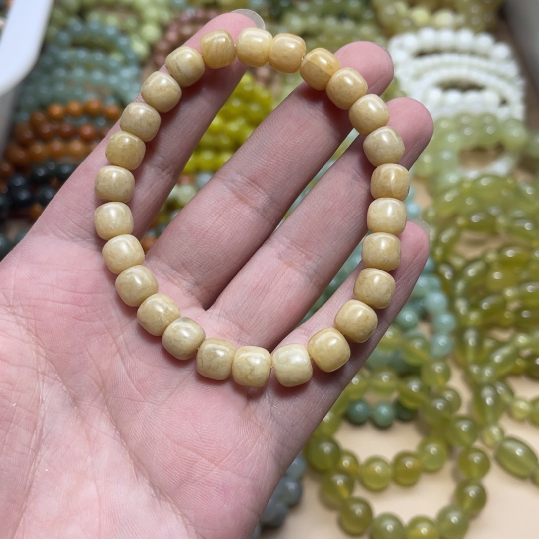 蛇纹石玉未镶嵌手链