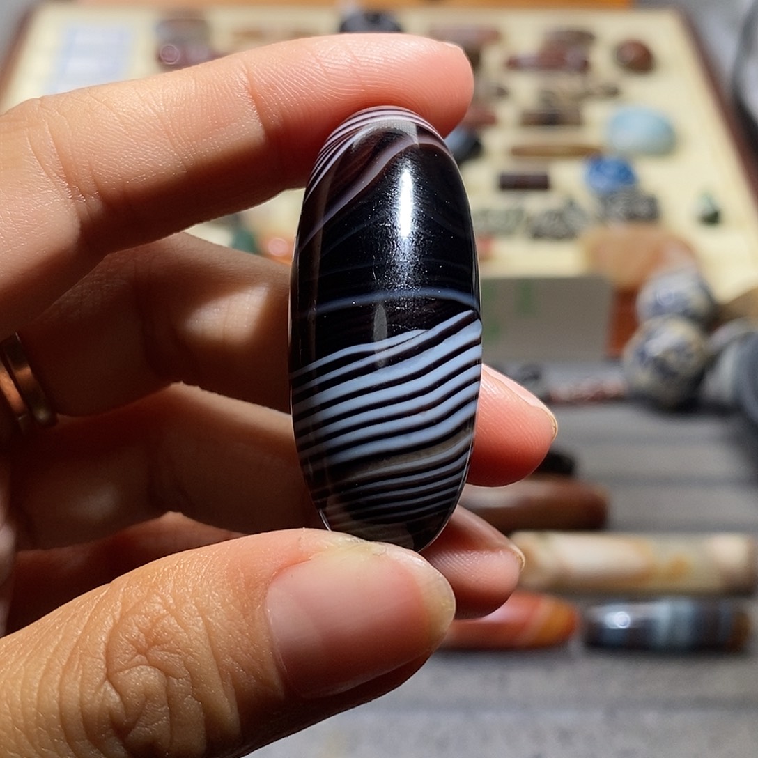 伦***臻玛瑙/玉髓合金颈饰