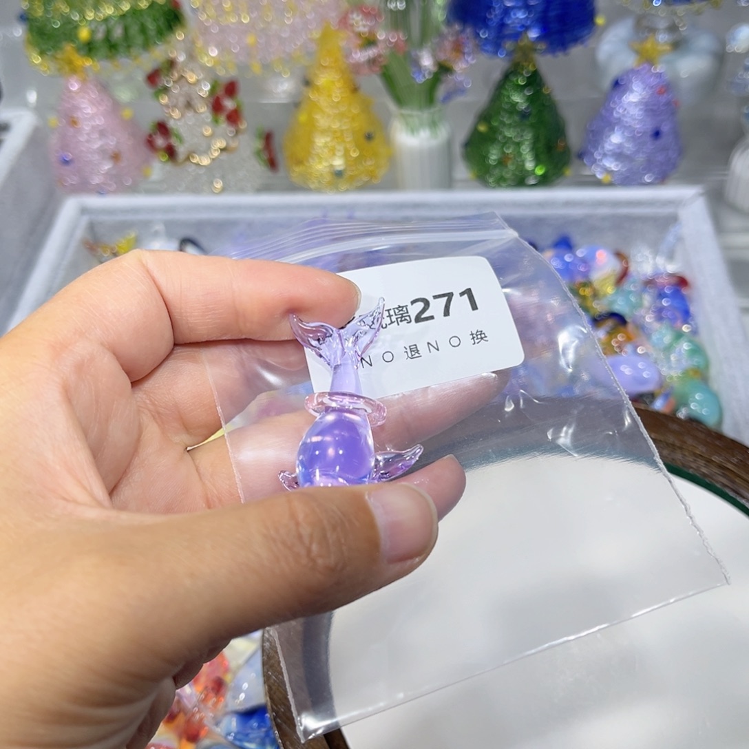 陌***紫玻璃颈饰271鲸鱼一个