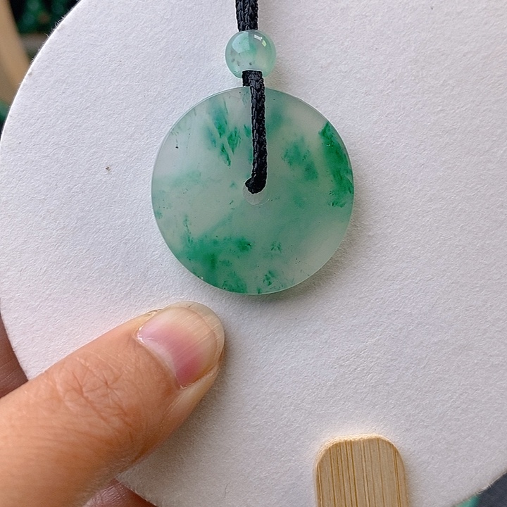 石英质玉挂件未镶嵌