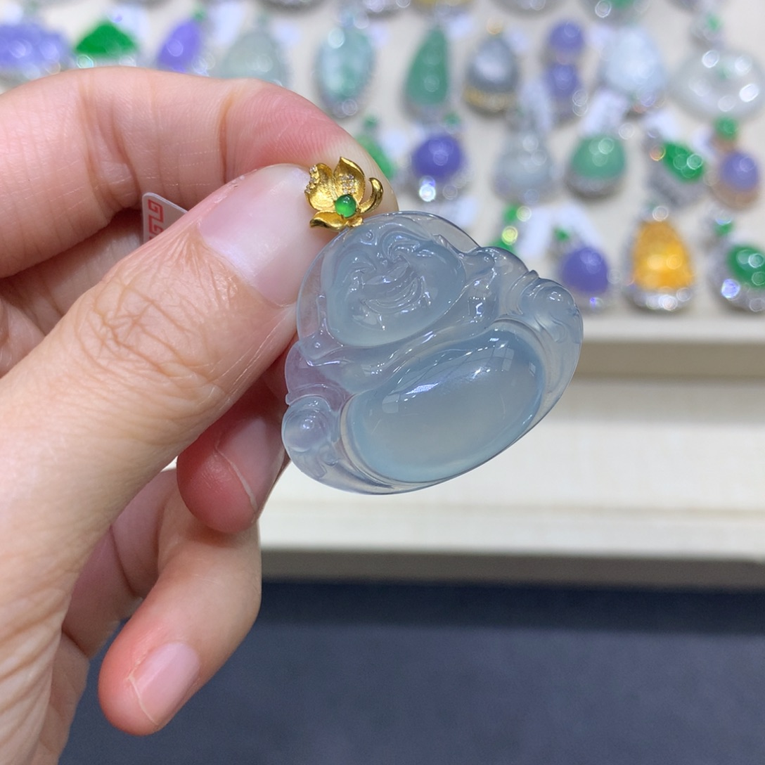 翡翠18K金镶嵌颈饰翡翠