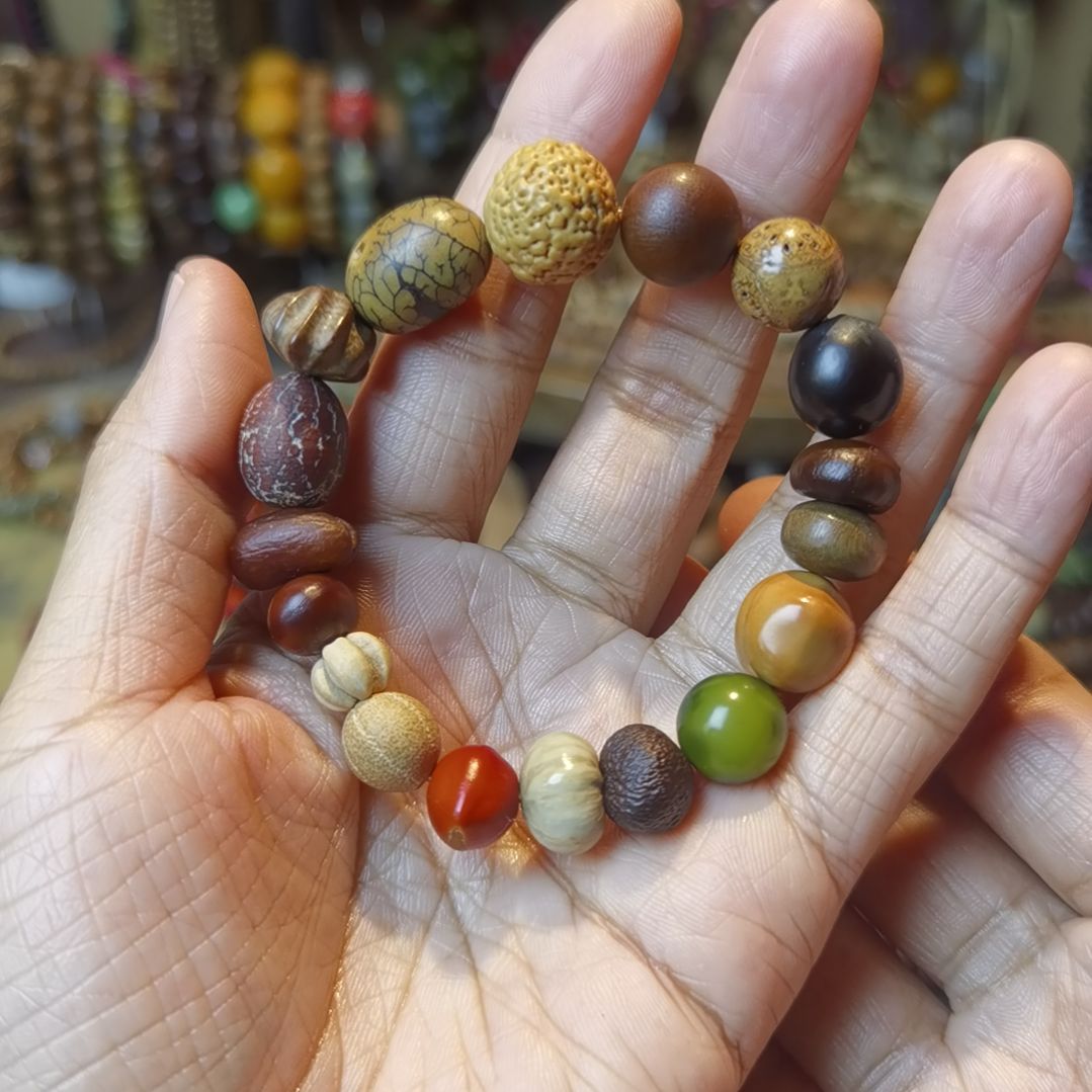 吊坠紫金鼠18籽手串