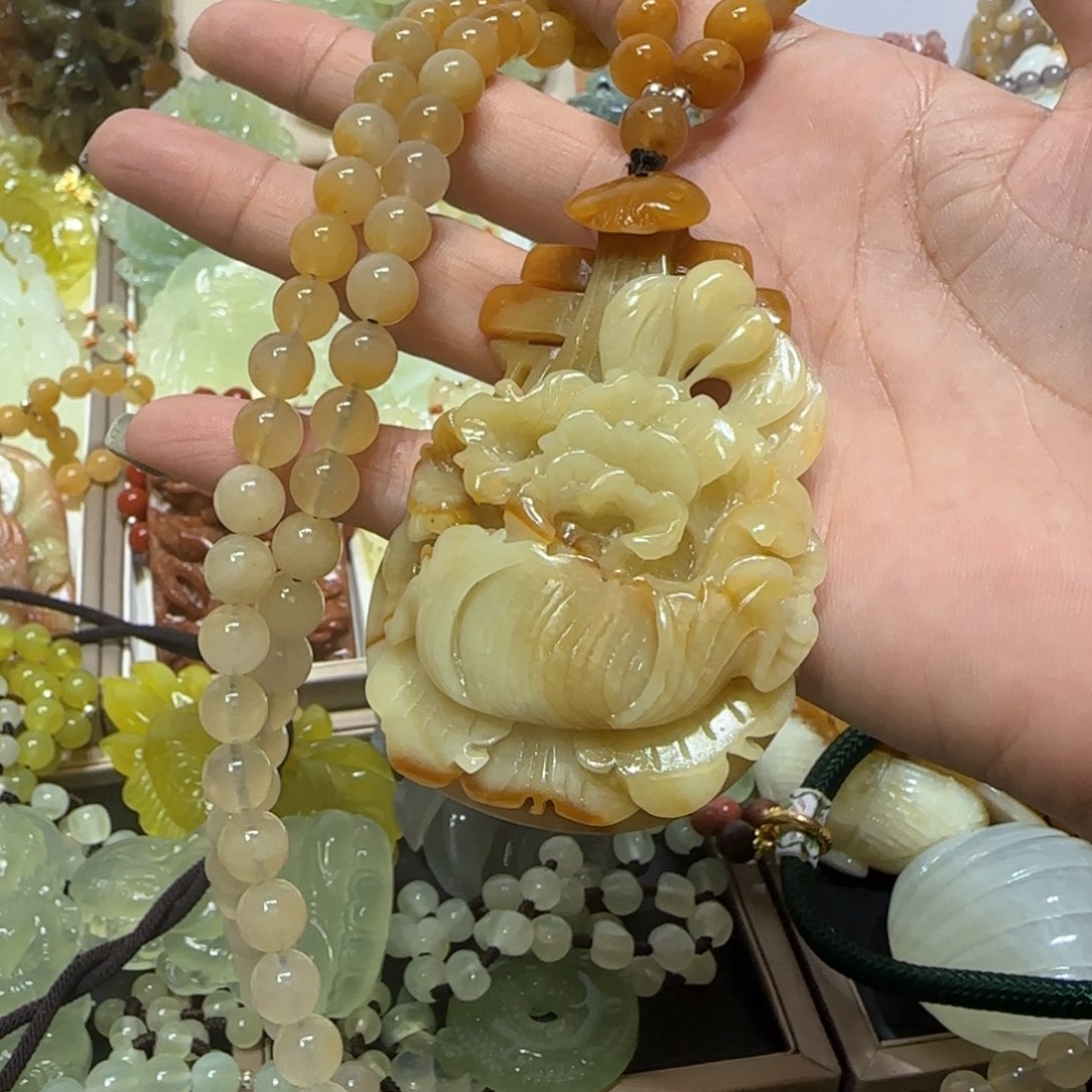 未镶嵌蛇纹石玉吊坠楠*桠