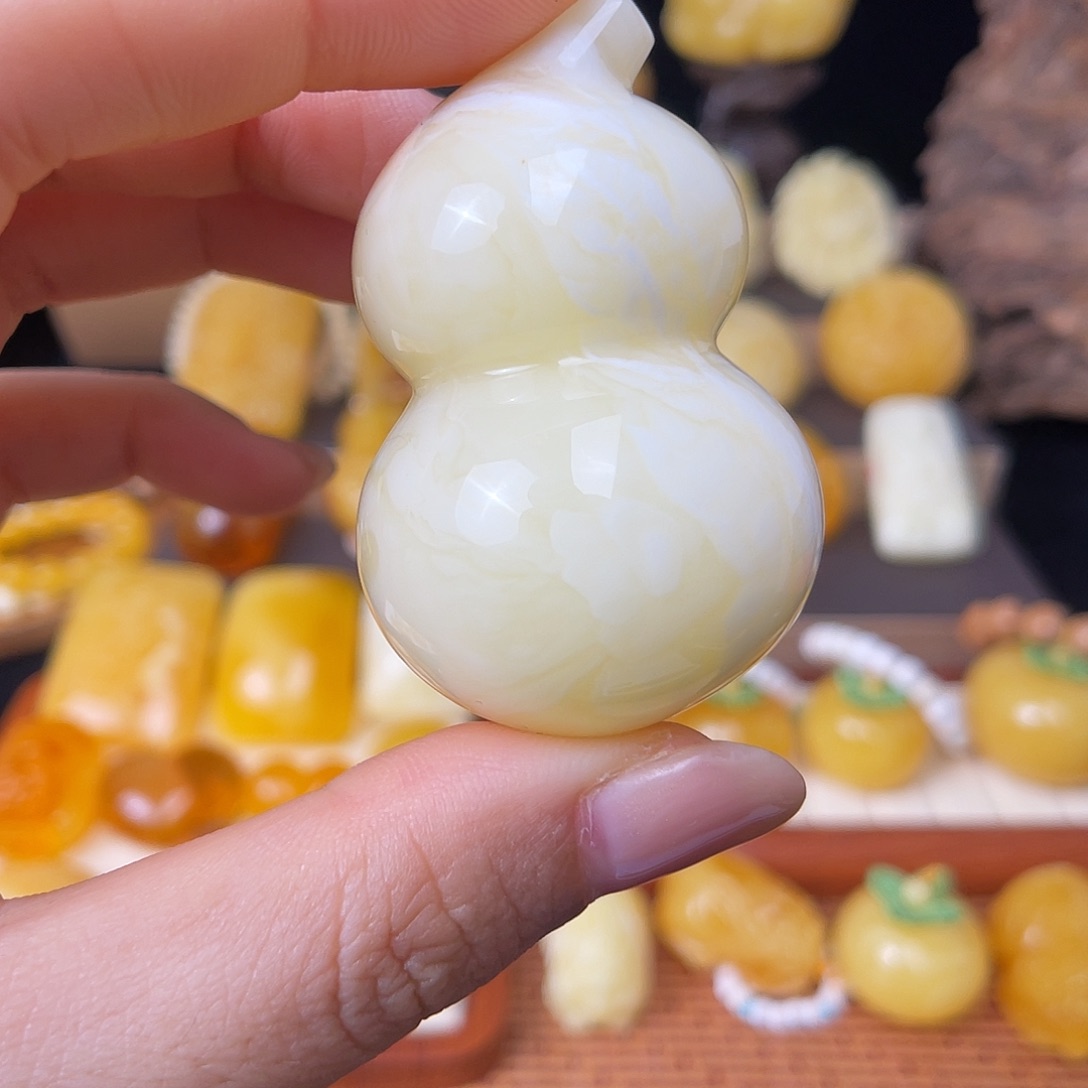 斑****琥珀未镶嵌珠宝奇石花粉