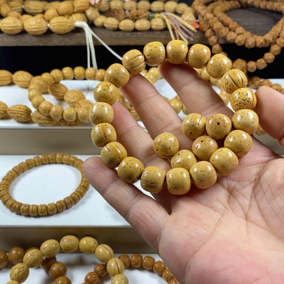 人***亮吊坠桃核盘锦奶油核老型光珠