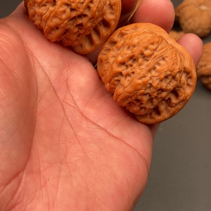 小***活桃核吊坠血麒麟狮子头，核桃