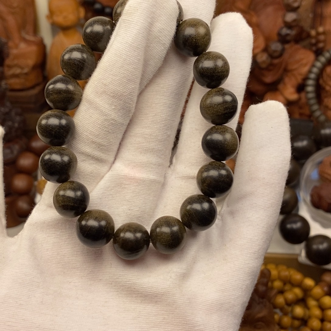 手串/手链檀香木迈索尔老山檀香1.2单圈阴沉木奶凉，微瑕