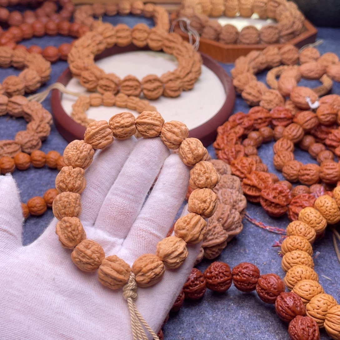 ****手串文玩核桃秋子