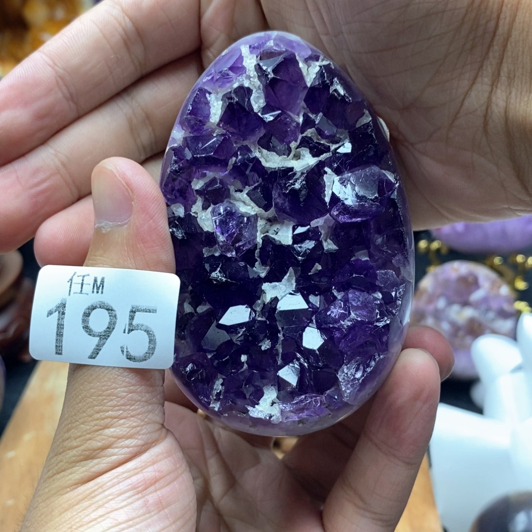 未镶嵌水晶大型摆件（非配饰）