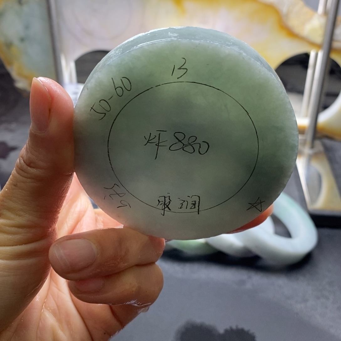 定制翡翠正未镶嵌