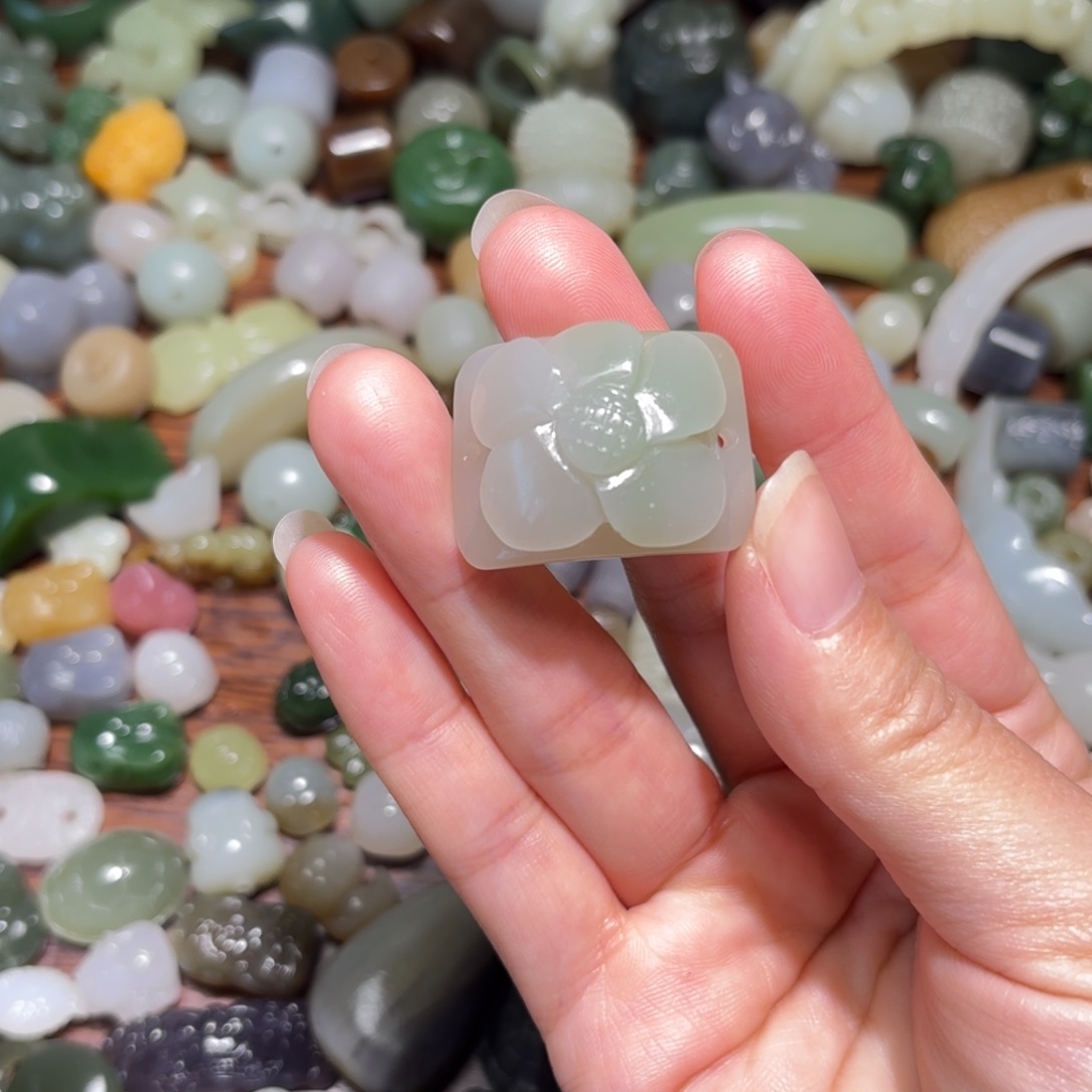 和田玉未镶嵌珠宝半成品