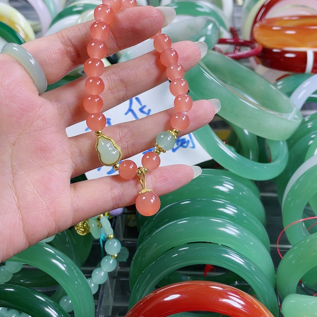 【闪购商品】石英质玉手镯未镶嵌