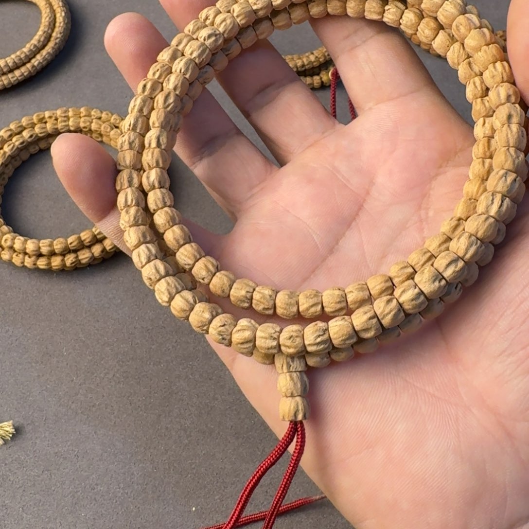 杨***话吊坠柏香籽/百香籽