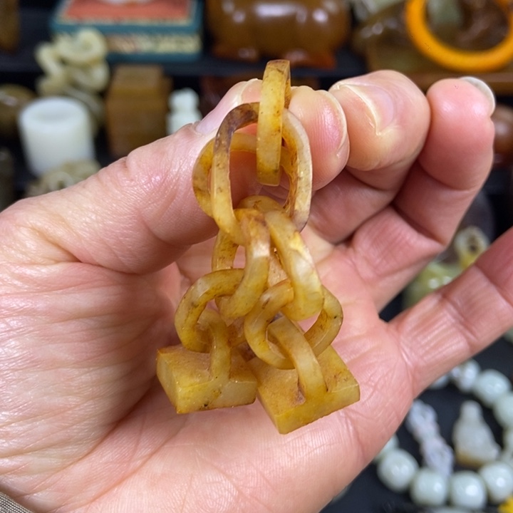 颈饰未镶嵌和田玉