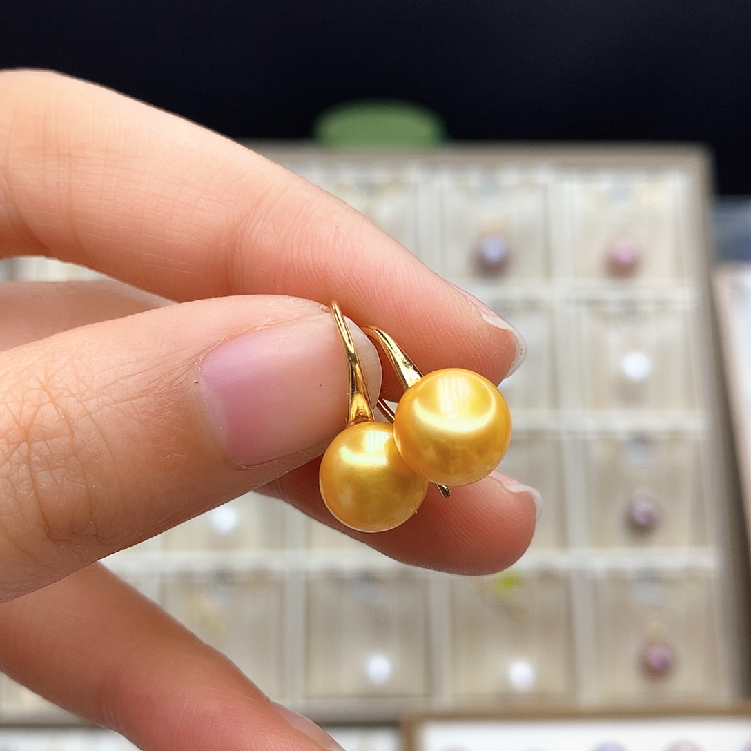 淡水珍珠颈饰合金