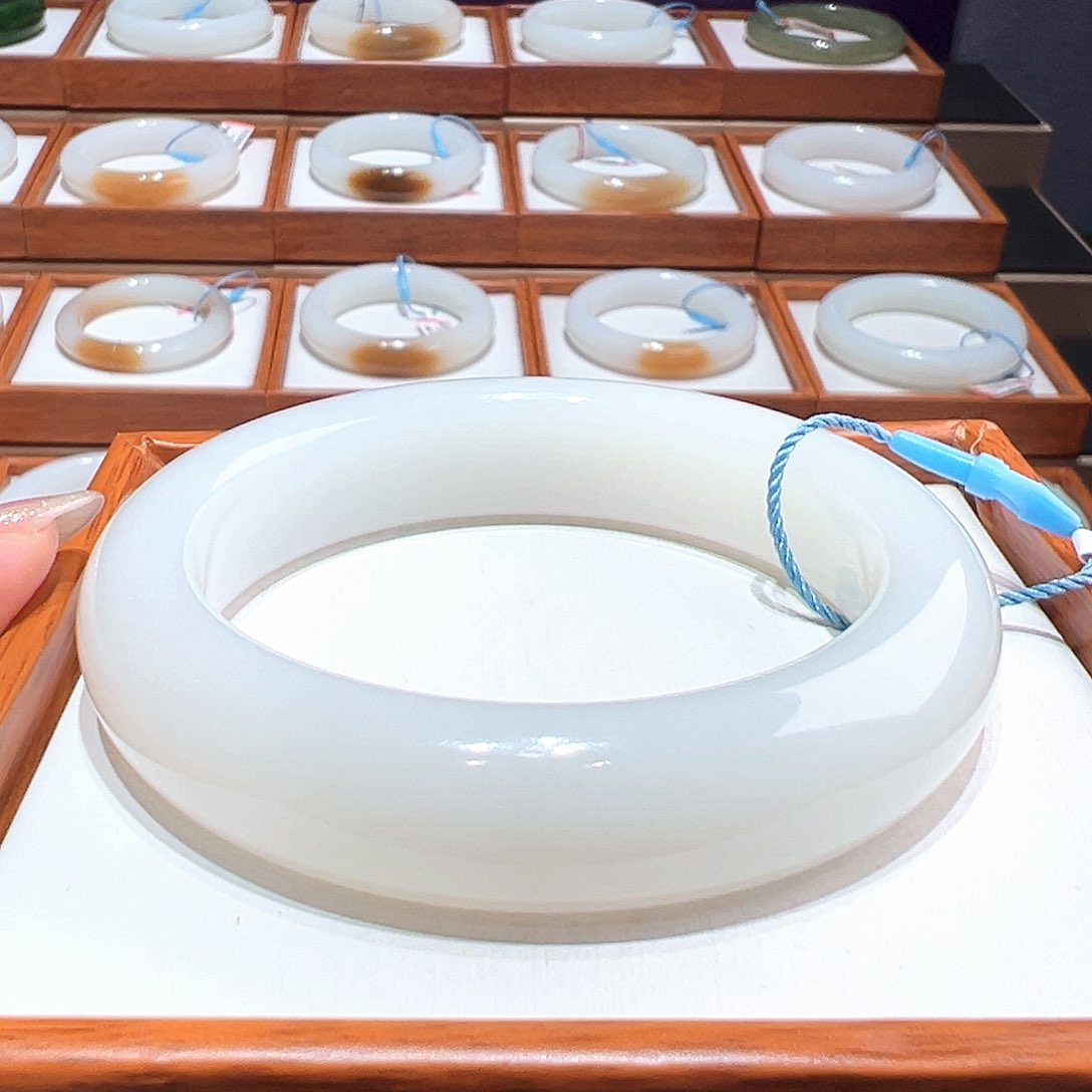 和田玉手镯57/58未镶嵌